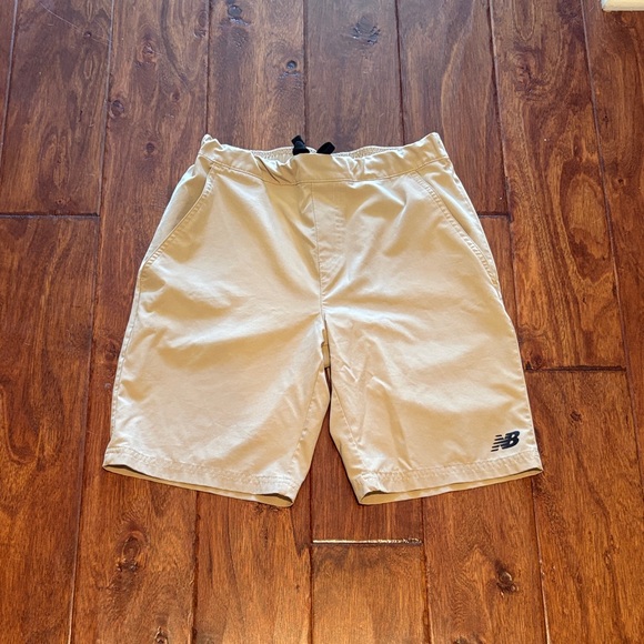 New Balance Khaki Shorts - Picture 2 of 4